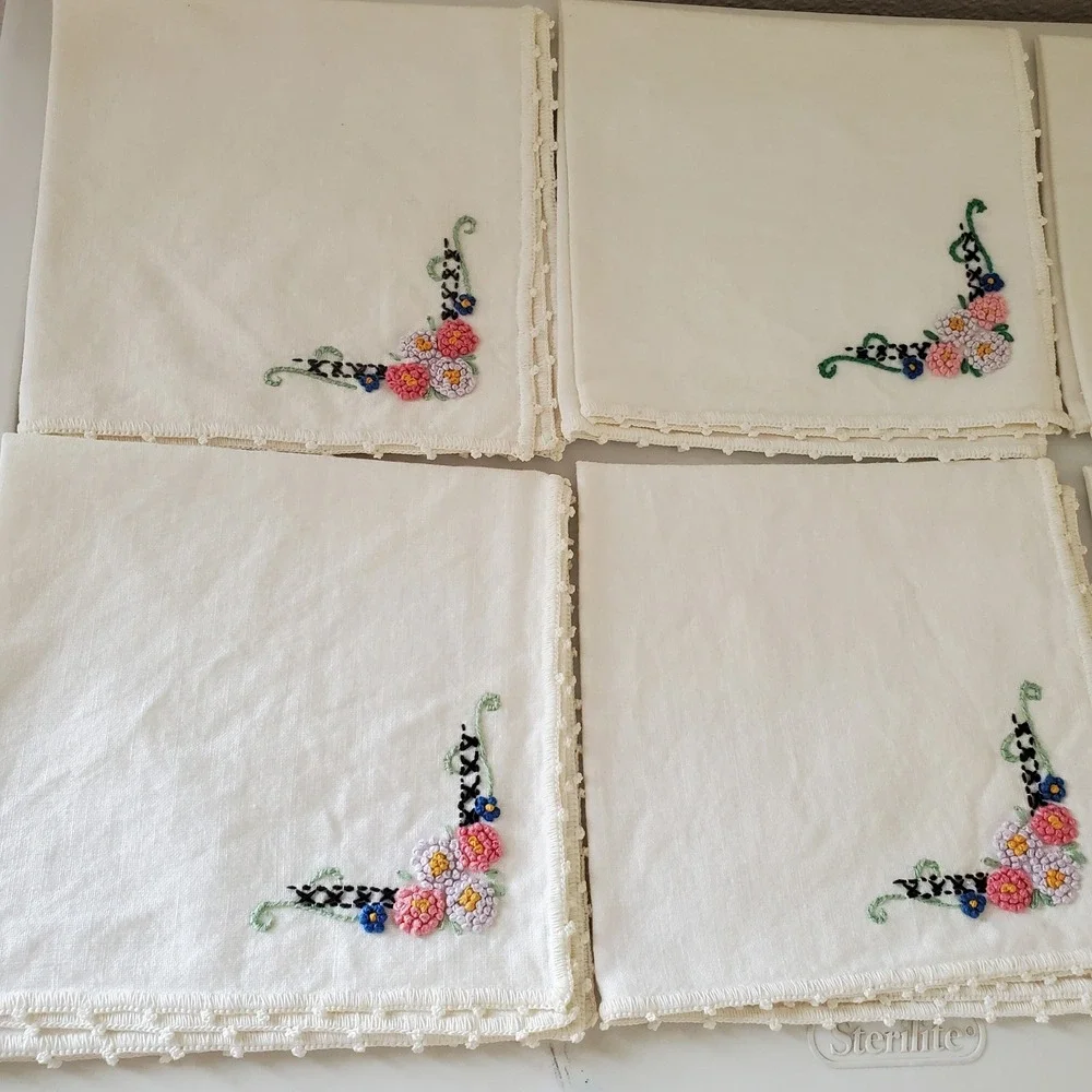 Vintage Hand Embroidered Linen Napkins and Runner Set Floral Lace Trim 7pc